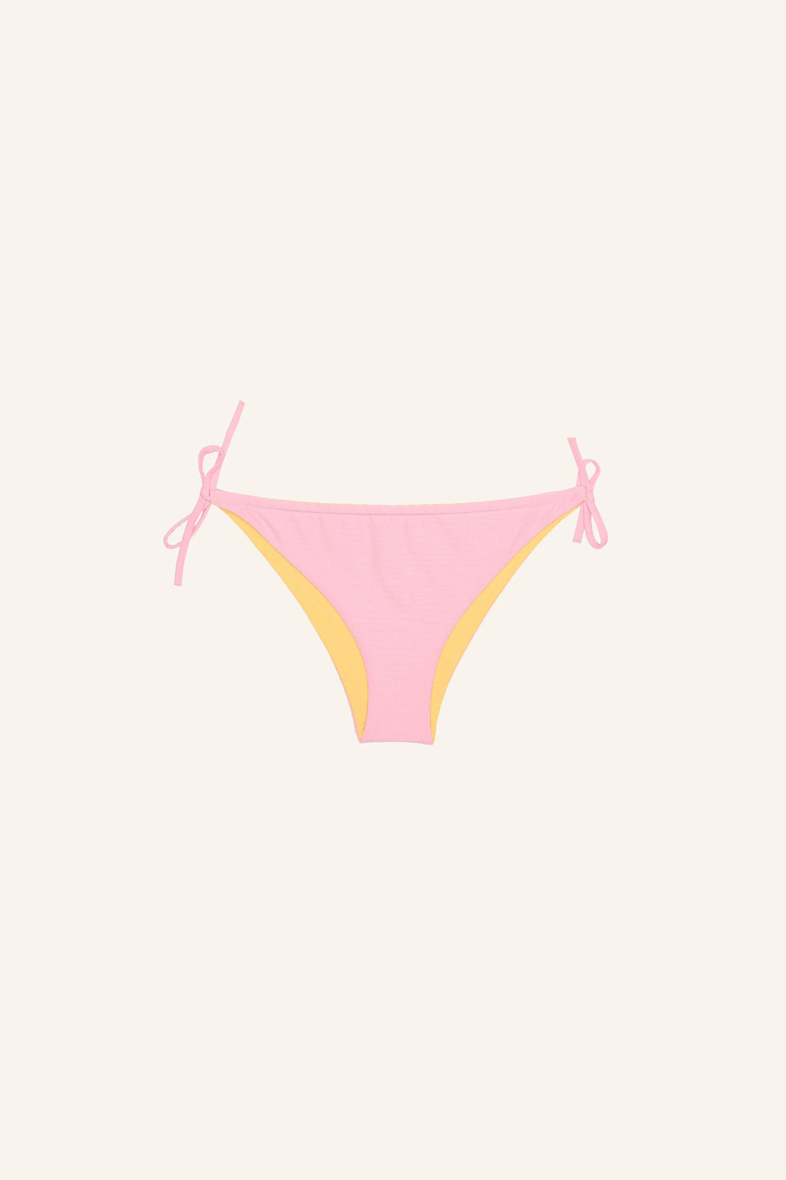 Ruffled Pants '24