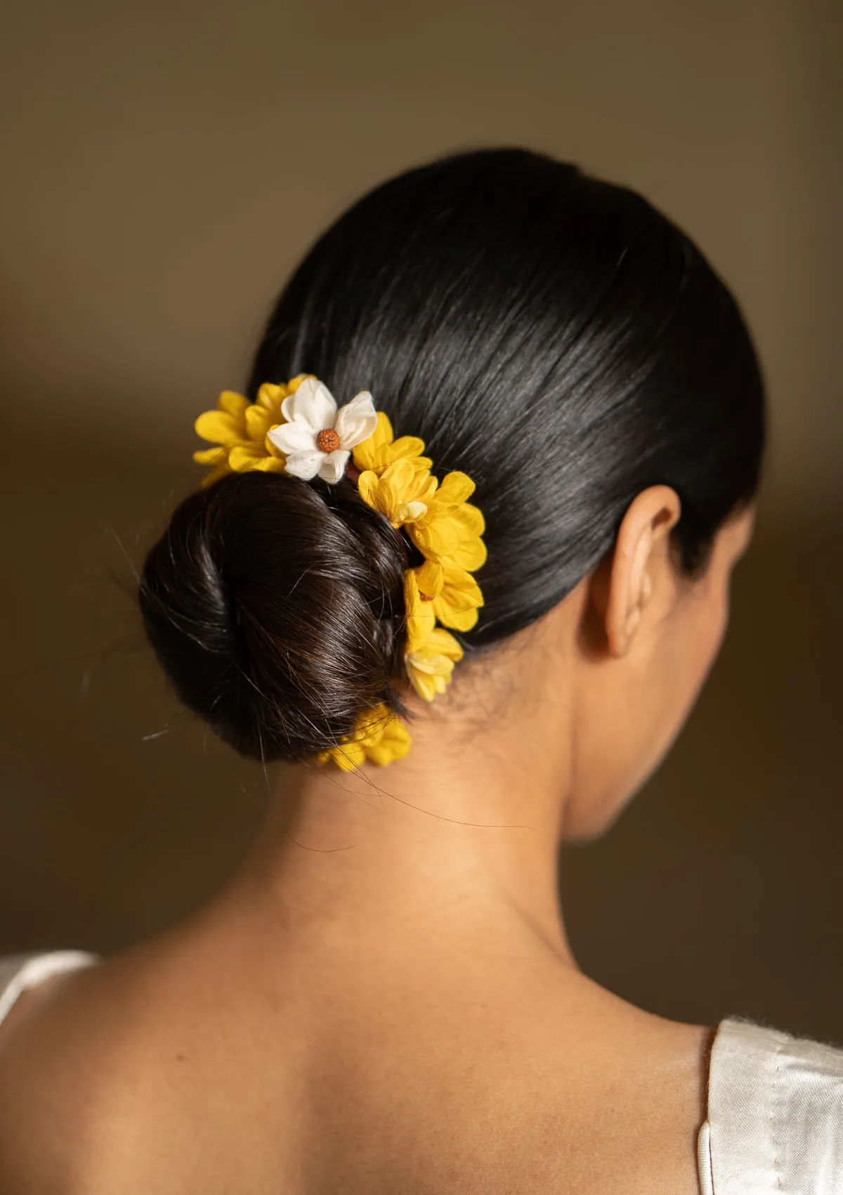 Shehnaai Yellow Flower Hair Accessory