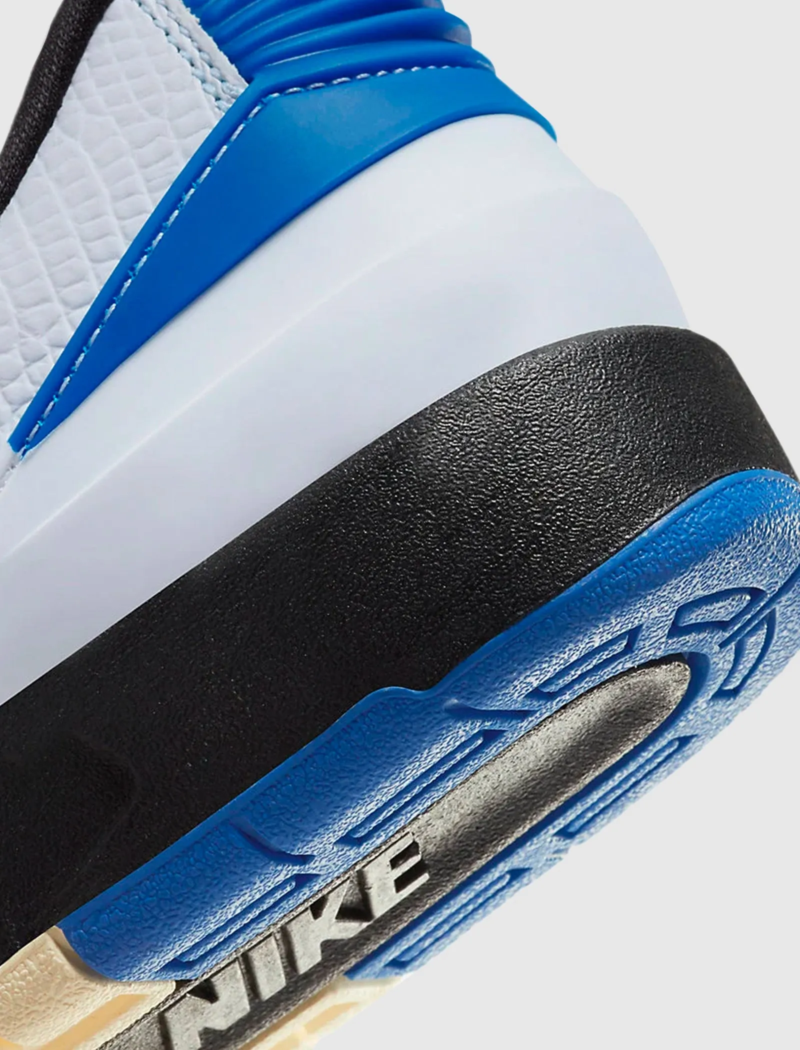 WOMEN'S AIR JORDAN 2 RETRO LOW VARSITY ROYAL